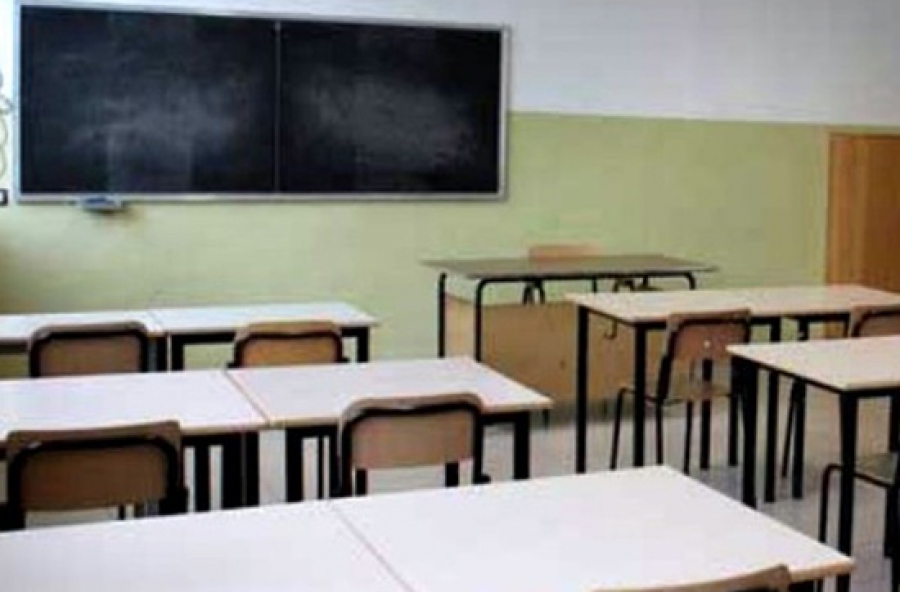 &quot;Scuole sicure&quot;: in provincia di Ragusa solo 13 edifici scolastici hanno una progettazione antisismica. Nel resto dell’isola il dato non cambia. Altro che &quot;Buona scuola&quot;.